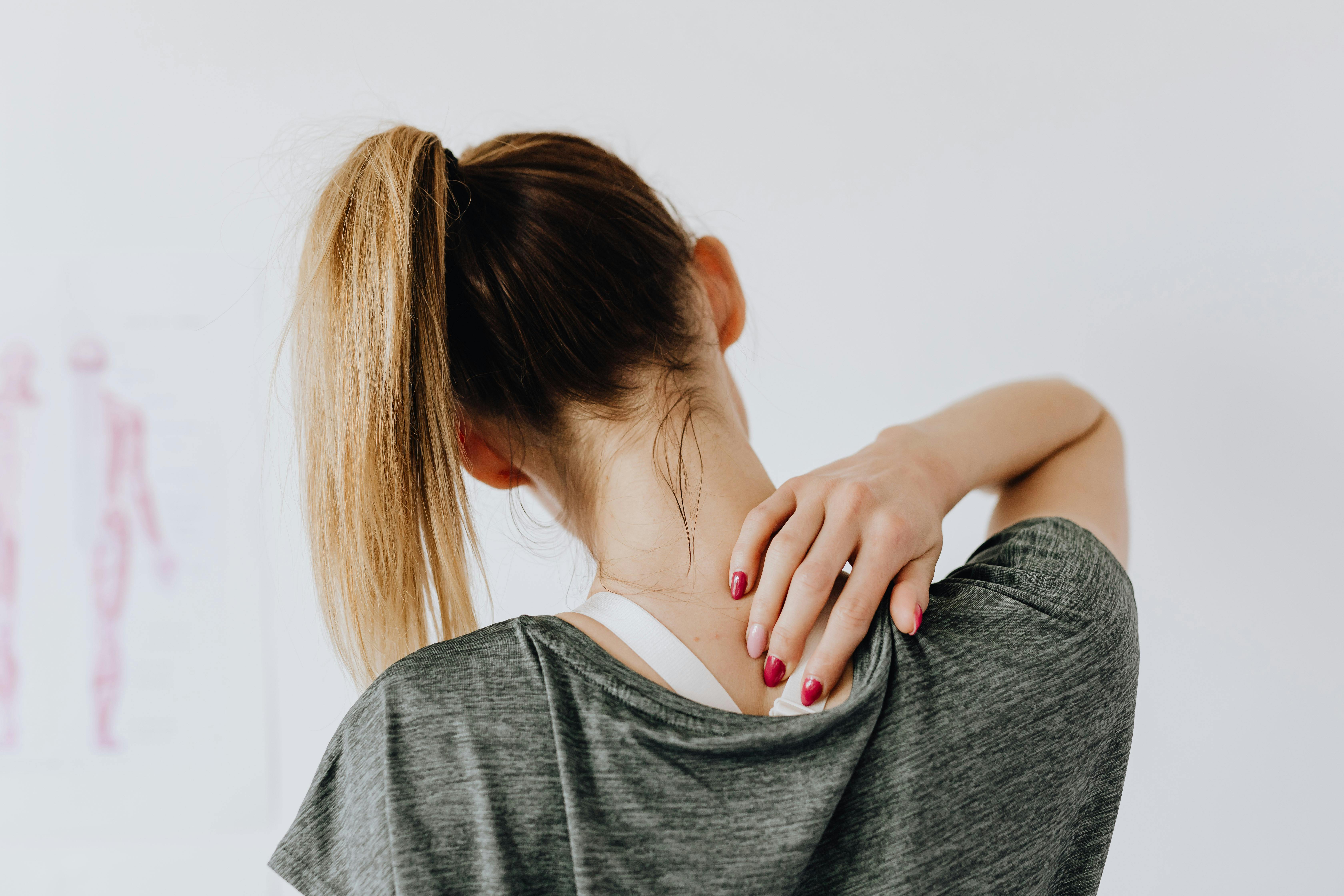 PEMF לכאבים באמצע הגב — שיקום גב (mid back pain) | PainFree