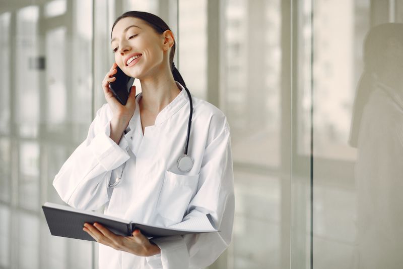 PEMF של חברת PainFree לעומת זריקות קורטיזון — השוואה קלינית | PainFree